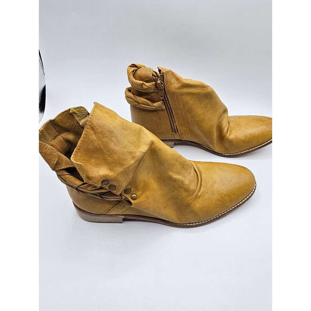 NEW in Box Free People Land Slide Ankle Boot Desert Size 40 MSRP: $168.00